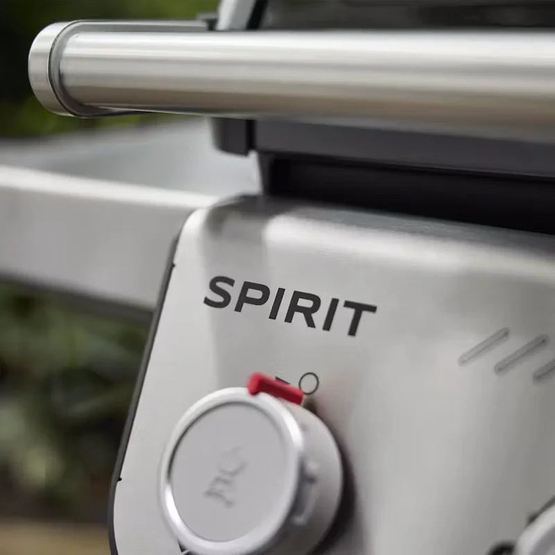 Weber Spirit E-335 Gas Barbecue mit Sear Zone und Side Brenner