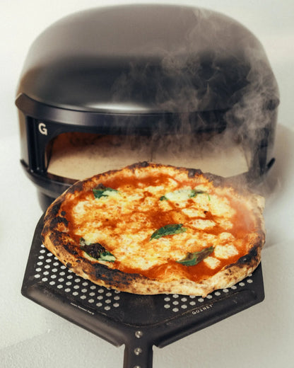 Gozney Arc Lite pizza oven in Off-Schwarz
