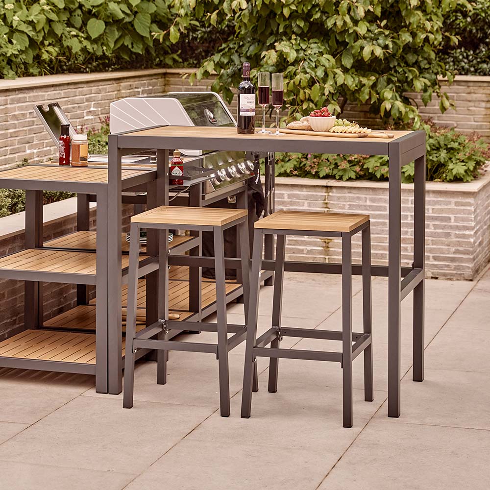 Sanctuary Oak Outdoor Setchen Bar Table und Bar Stools