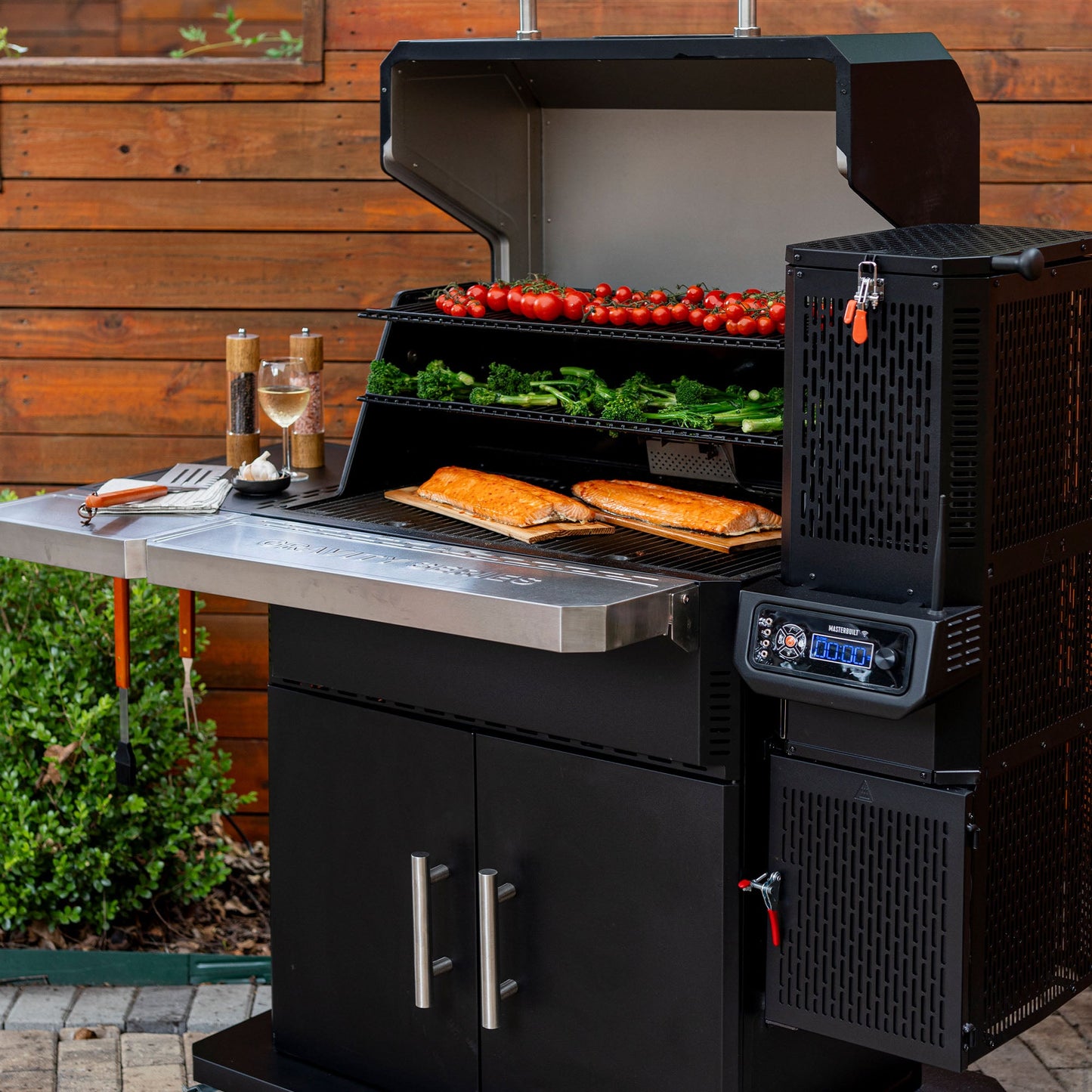 Premium Masterbuilt Gravity 1150 Grill Starter Pack