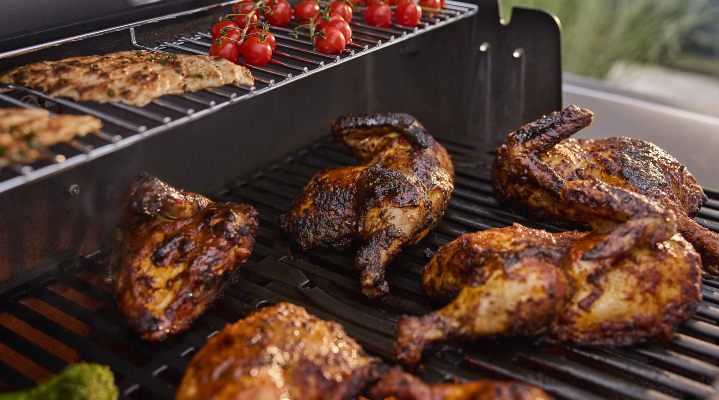 Genesis E-325W Gas Barbecue mit Sear Zone Weber