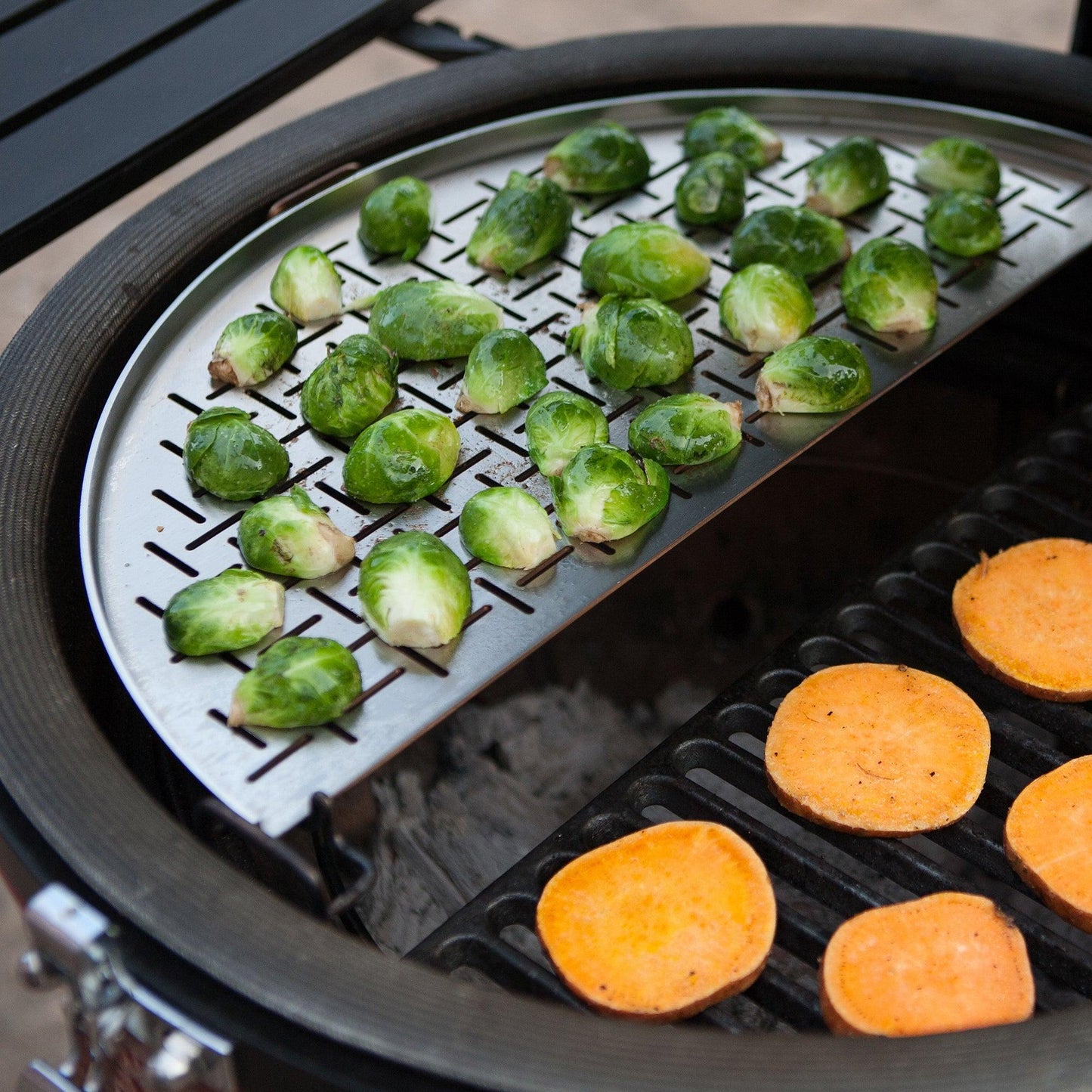 Kamado Joe Big Joe III mit Explorer Pack