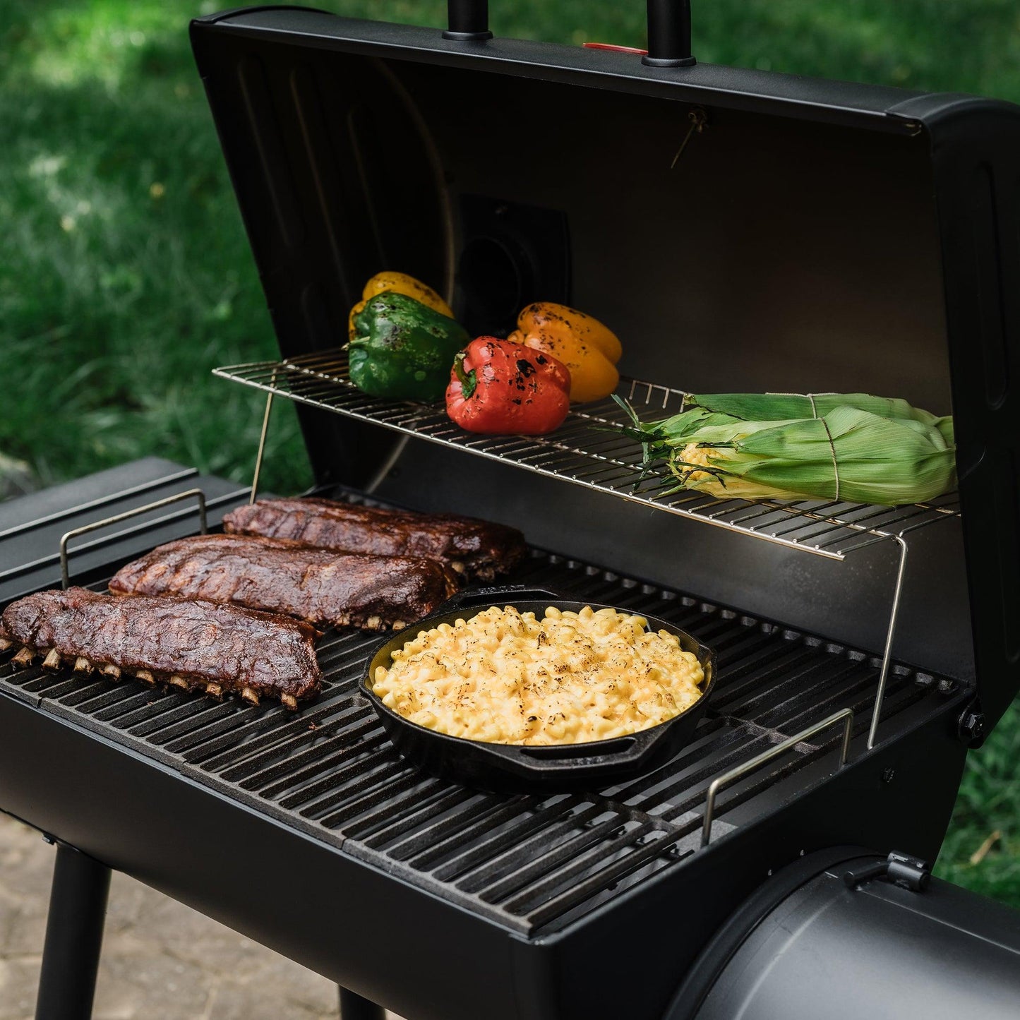 Premium Smokin' Pro Holzkohle Grill und Offset Smoker by Char-Griller